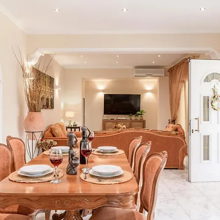 Angela A La Corfu 아파트 *