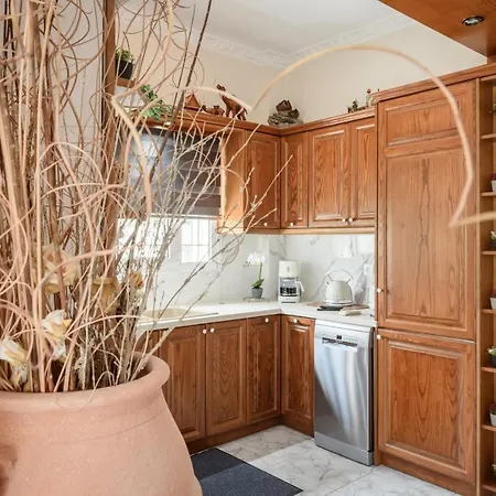 Angela A La Corfu * Kanálion